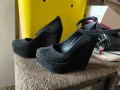 черни велурени обувки на платформа , снимка 2
