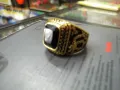 Мъжки пръстен много красив и масивен неръждаема стомана златен цвят позлатен с черен камък !, снимка 7