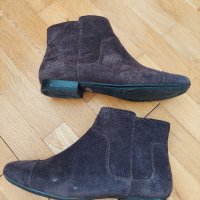 Боти от естествен велур Clarks номер , снимка 4 - Дамски боти - 43077608