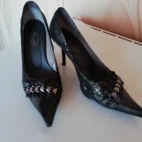 Елегантни дамски обувки , снимка 1 - Дамски обувки на ток - 35552481