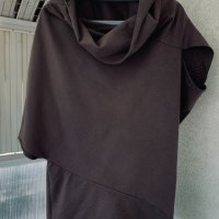 Асиметрична дизайнерска блуза Италия, снимка 2 - Блузи с дълъг ръкав и пуловери - 32311397