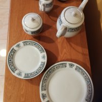 китайски порцеланов комплект за кафе + чинии, снимка 5 - Сервизи - 43986758