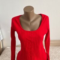 Червена блуза, снимка 1 - Блузи с дълъг ръкав и пуловери - 43834627
