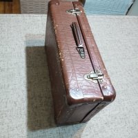 Стар запазен куфар, снимка 8 - Антикварни и старинни предмети - 38028203
