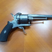 Стар револвер/пистолет , снимка 1 - Антикварни и старинни предмети - 43930379