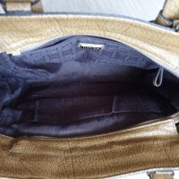 Coccinelle бежова кожена чанта, снимка 14 - Чанти - 35290188