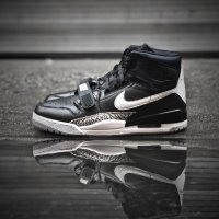 Jordan Legacy 312 Black White номер 38.5-39 оригинални маратонки , снимка 1 - Маратонки - 43257947