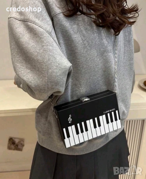 Мини дамска чанта за парти твърда, елегантна дизайнерска, във форма на пиано, снимка 1