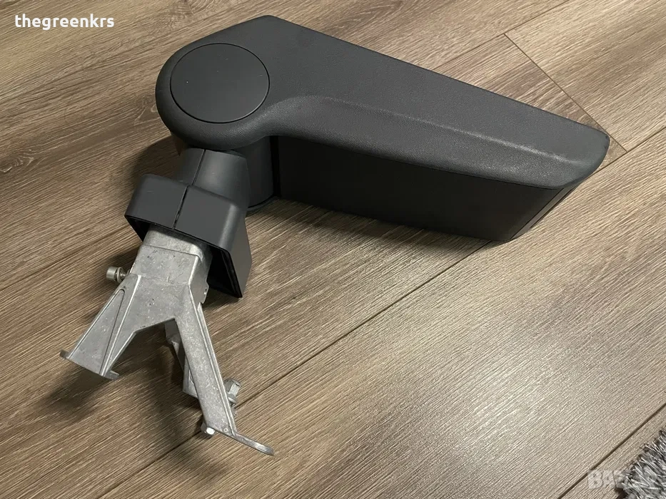 Оригинален подлакътник за Ауди S3 А3 8L, снимка 1