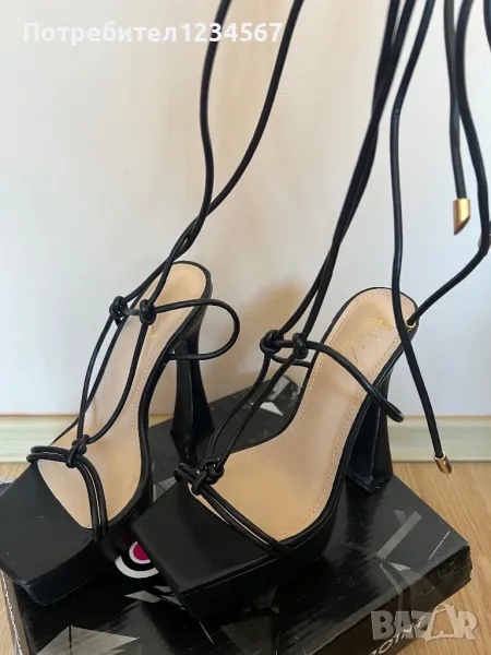 Дамски сандали с интересен ток, снимка 1