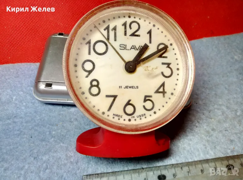SLAVA 11 JEWELS MADE in USSR Стар КОЛЕКЦИОНЕРСКИ РУСКИ МЕХАНИЧЕН БУДИЛНИК СЛАВА 47763, снимка 1