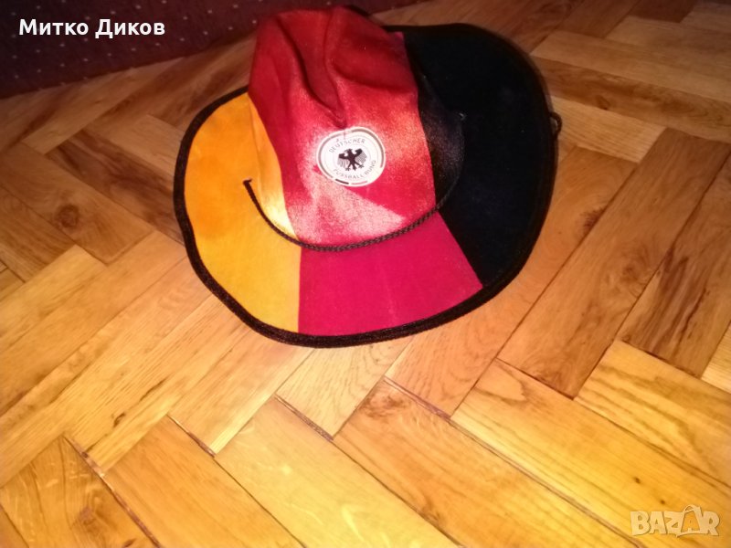 Германия фенска каубойска шапка с метална отварачка, снимка 1