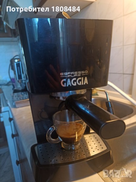Кафе машина Гаджия еспресо с ръкохватка с крема диск, работи отлично и прави хубаво кафе с , снимка 1