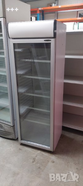 продавам  хладилна  витрина  1,80  на  0,60, снимка 1