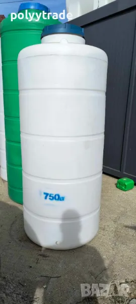 750-Литрови Вертикални Резервори от „Политрейд“ – Идеални за Домашна и Промишлена Употреба!, снимка 1
