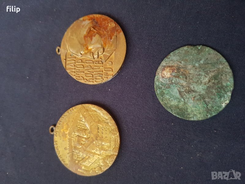Продавам медали старинни монети, снимка 1