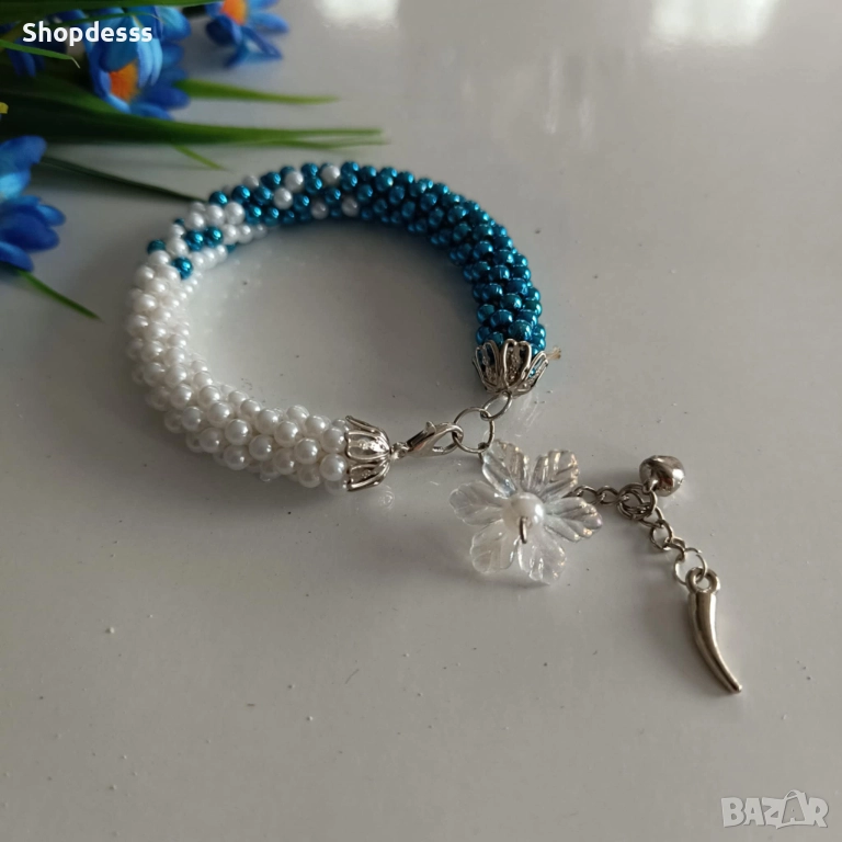 Гривни, снимка 1