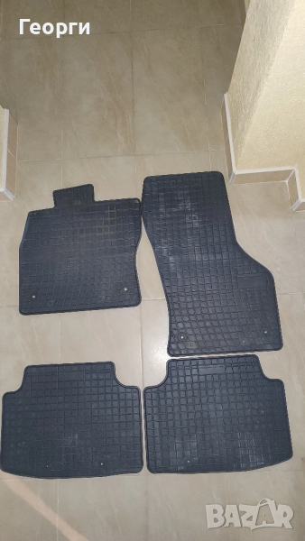 Гумено-каучукови стелки Frogum за Пасат б8 - противопъзгащи, като нови., снимка 1