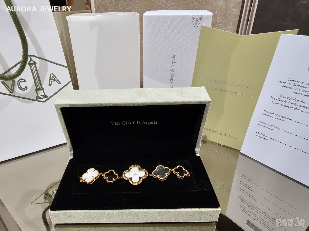 Van Cleef & Arpels VCA Mother of Pearl Onyx Alhambra Дамски Часовник, снимка 1