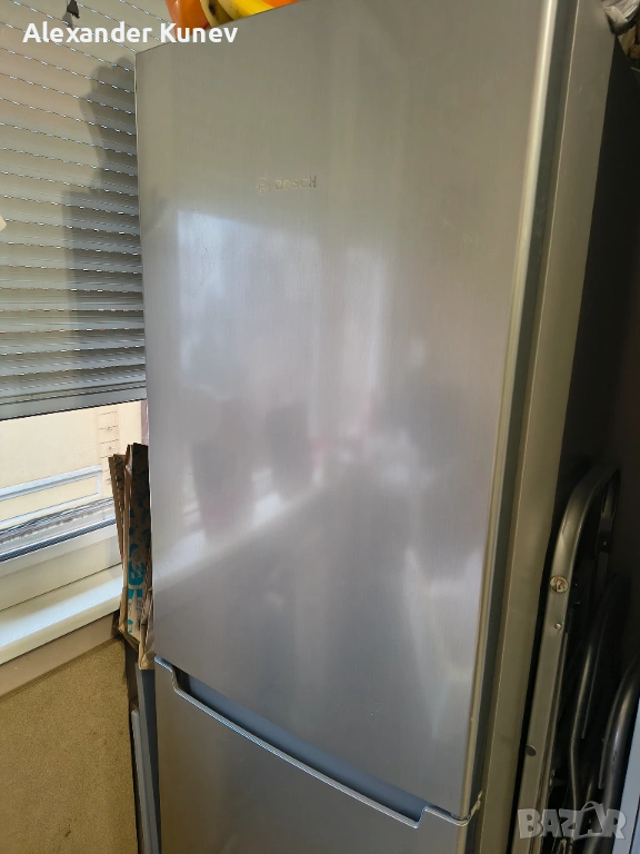 Хладилник с долен фризер Bosch KGN33NLEB, снимка 1