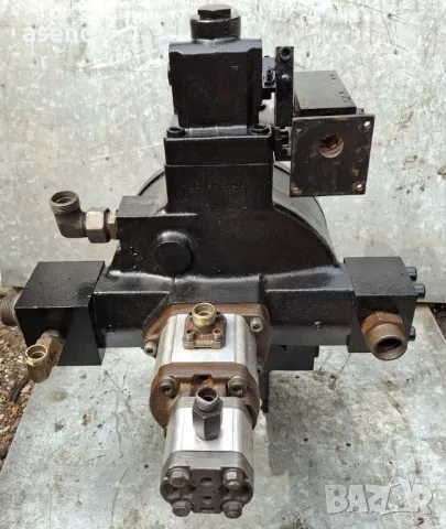 хидравлична помпа Бош, снимка 2 - Други машини и части - 49891607