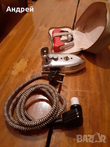 Стара електрическа ютия, снимка 3 - Антикварни и старинни предмети - 28071752