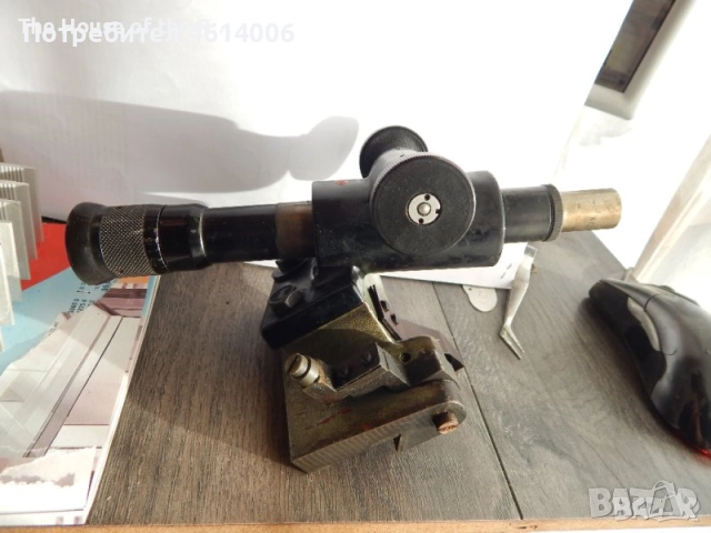 оптичен микроскоп 