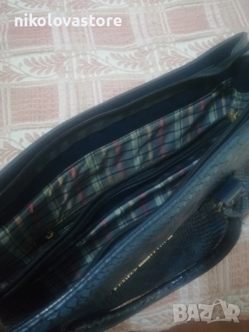 Дамска маркова чанта Salvatore Ferragamo, снимка 4 - Чанти - 53487890