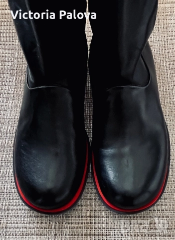 Модна къща JIL SANDER култови кожени ботуши с червена подметка, снимка 3 - Дамски ботуши - 52484363