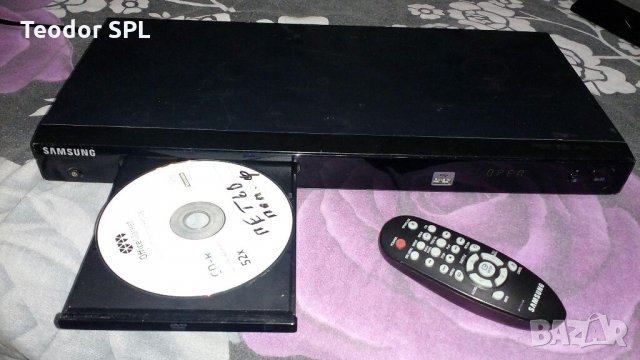 Samsung dvd player usb, снимка 1 - Плейъри, домашно кино, прожектори - 34906137