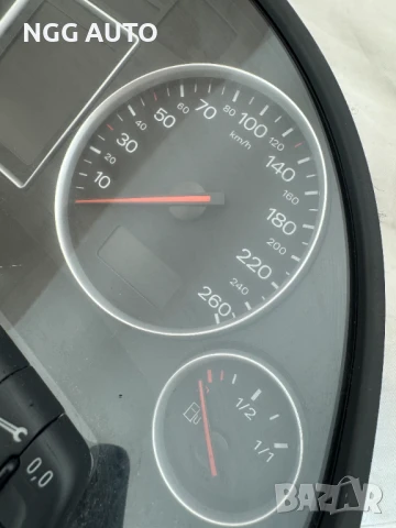 Табло / километраж Audi A4 - 0263626139 D, 8E0920930Sx, 8E0 920 930 Sx, 1 036 901 830, 1036901830, снимка 7 - Части - 51422472