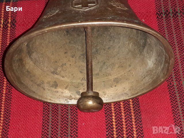 Антична швейцарска  камбана за крава , снимка 9 - Антикварни и старинни предмети - 37295925