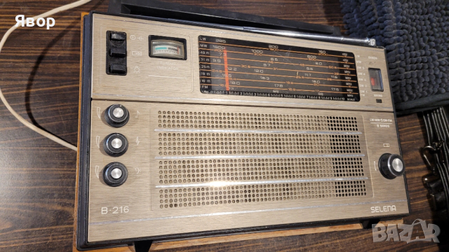 Радио Селена от соца ретро работещо, вкл. На 220 волта с кабел , снимка 9 - Аудиосистеми - 53498372