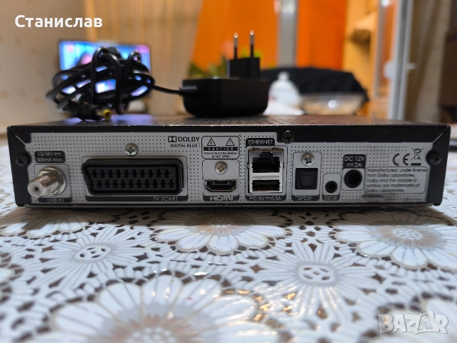 Сателитен приемник Humax HD nano +, снимка 2 - Приемници и антени - 52641515