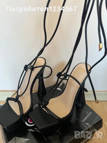 Дамски сандали с интересен ток, снимка 1