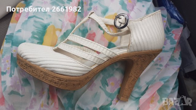 Разкошни български бели обувки на ток с каишка