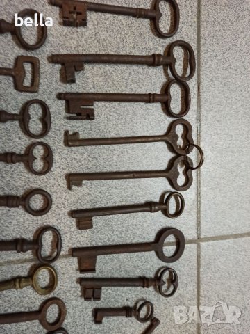 Голяма колекция стари ключове , снимка 3 - Други ценни предмети - 39484787