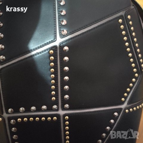 НОВА страхотна дамска кожена раница с капси с етикет, снимка 2 - Раници - 39047070
