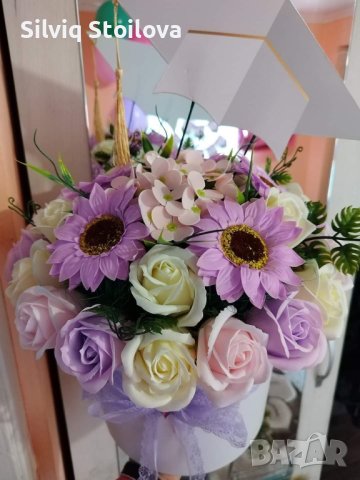 Букети със сапунени цветя за абитуриенти и абсолвенти, снимка 6 - Подаръци за жени - 40305025