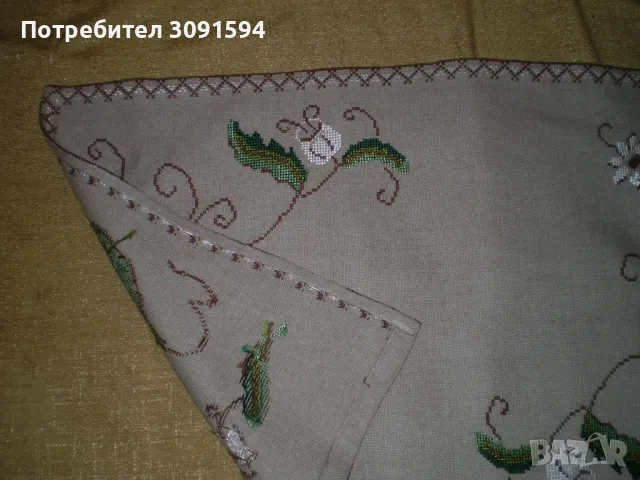 Винтидж  Ръчно бродиран ленено каре тишлаифер  , снимка 7 - Покривки за маси - 49441769