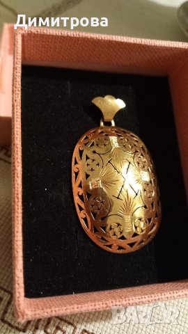 Масивен златен медальон 8.63гр/14к , стара ръчна изработка