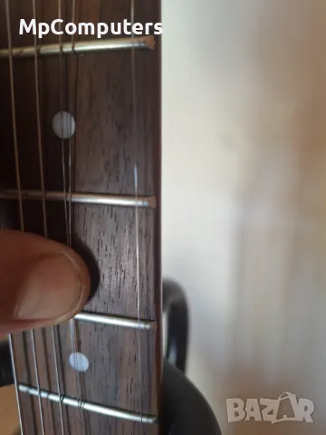 Продавам електрическа китара Vision ST, снимка 3 - Китари - 49973495