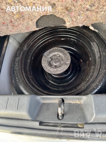 На ЧАСТИ Toyota Yaris 1.3 vvt-i 87кс 2007г Автоматик , снимка 13 - Автомобили и джипове - 53449935