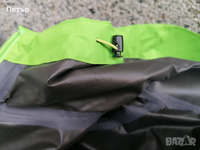 Продавам чисто ново зелено дамско яке с висока водоустойчивост - мембрана Arc'teryx , снимка 13 - Якета - 51170622