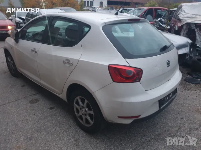 Seat Ibiza 1.2i 16v CGP EU5, снимка 3 - Автомобили и джипове - 47883156