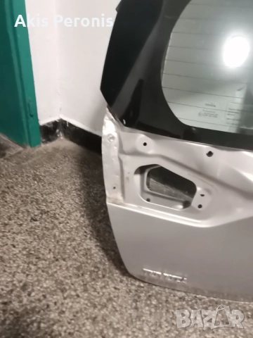 Toyota Auris hatchback 2013- заден капак , снимка 3 - Части - 52448068