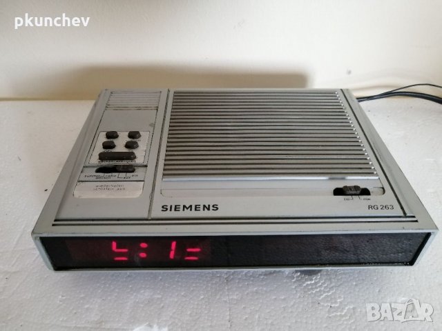 Радио-часовник SIEMENS, снимка 1 - Радиокасетофони, транзистори - 33267151
