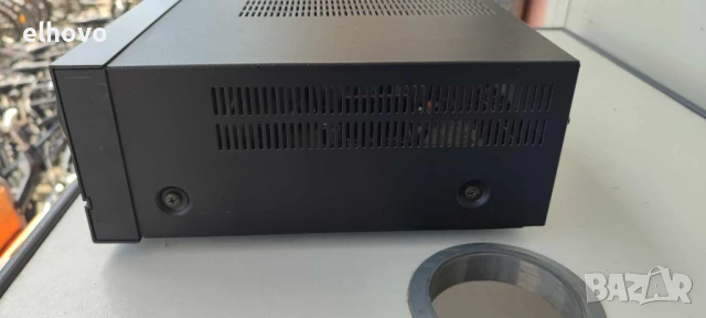 Стерео усилвател Luxman LV-111, снимка 3 - Ресийвъри, усилватели, смесителни пултове - 50444149