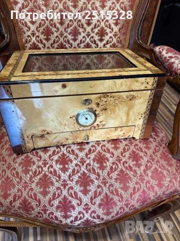 красив голям английски хумидор за пури, снимка 1