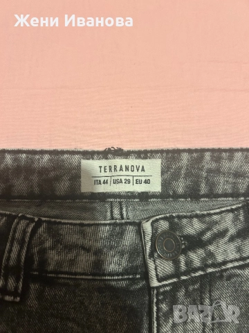 Черни дънки с декоративни дупки , снимка 5 - Дънки - 52586839